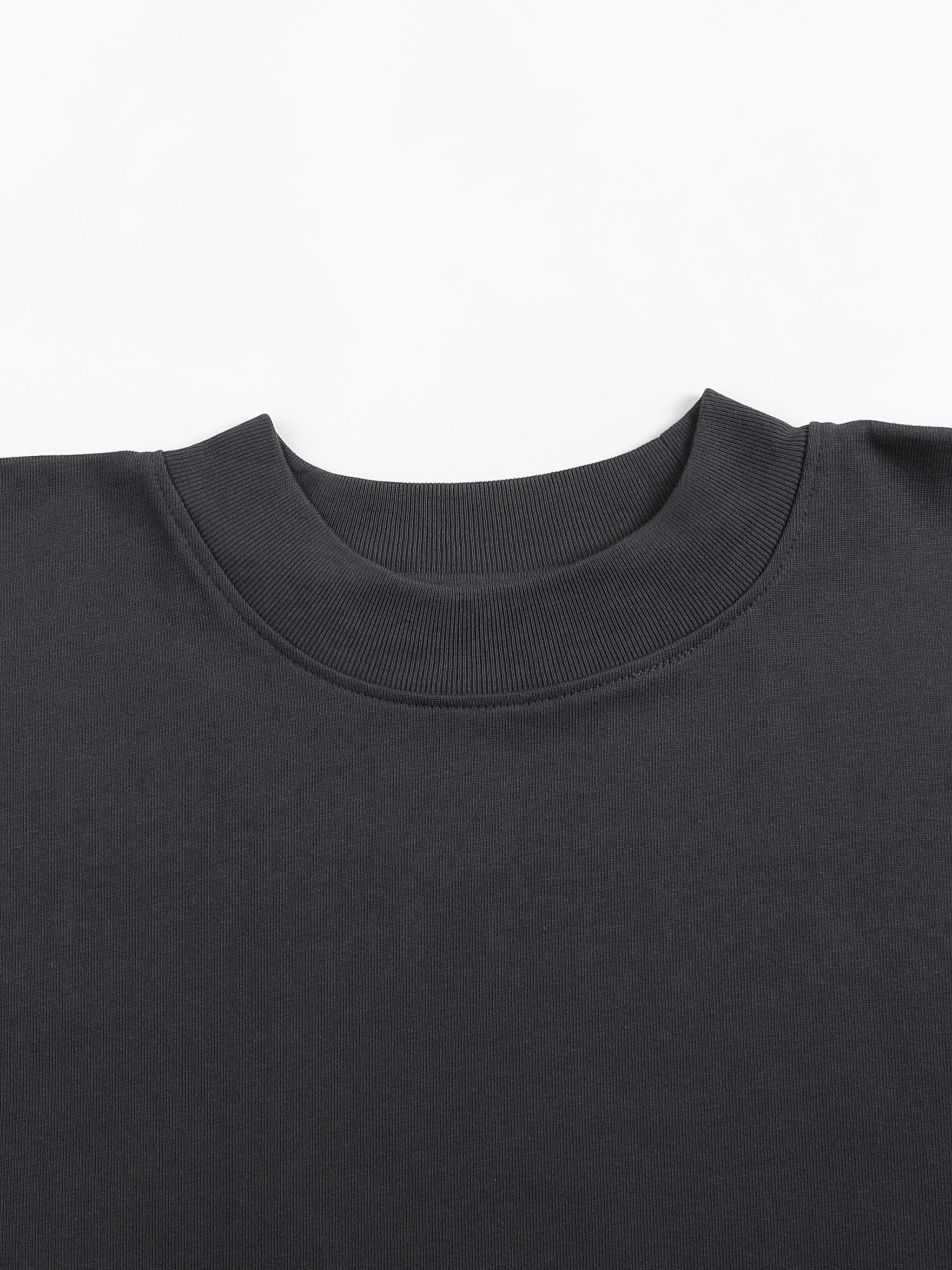 VIOR Oversized Boxy Tee