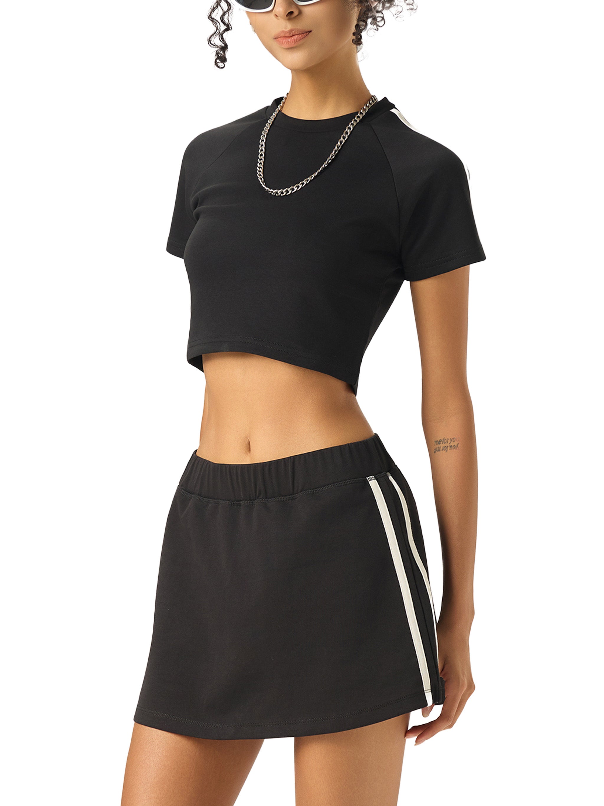VIOR Performance Taped Crop Top