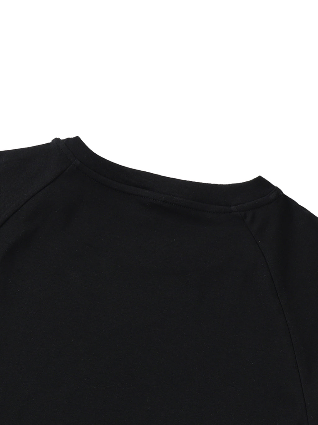 VIOR Essential Black Crop Tee