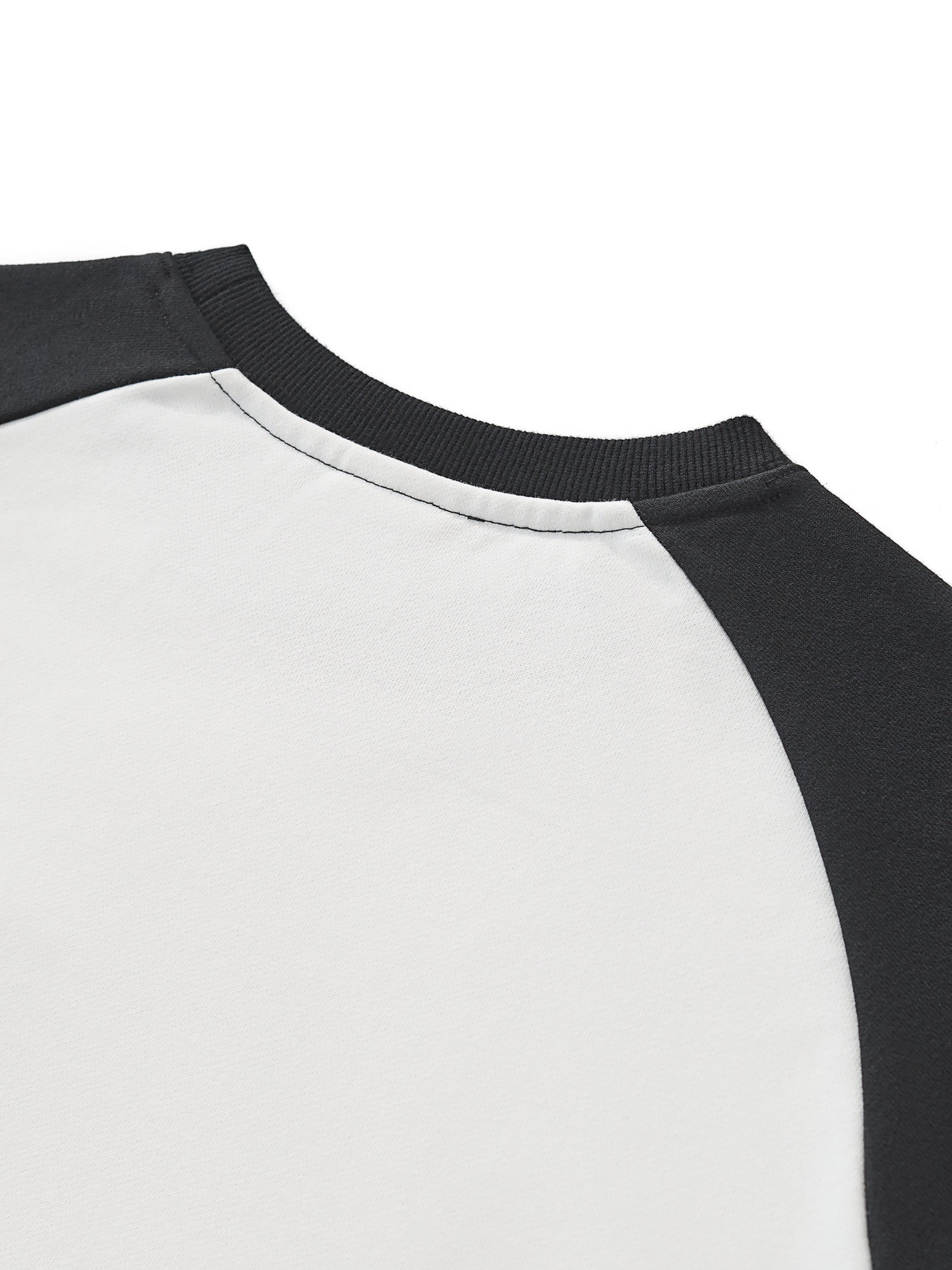 VIOR Raglan Raw - Hem Crop Sweatshirt