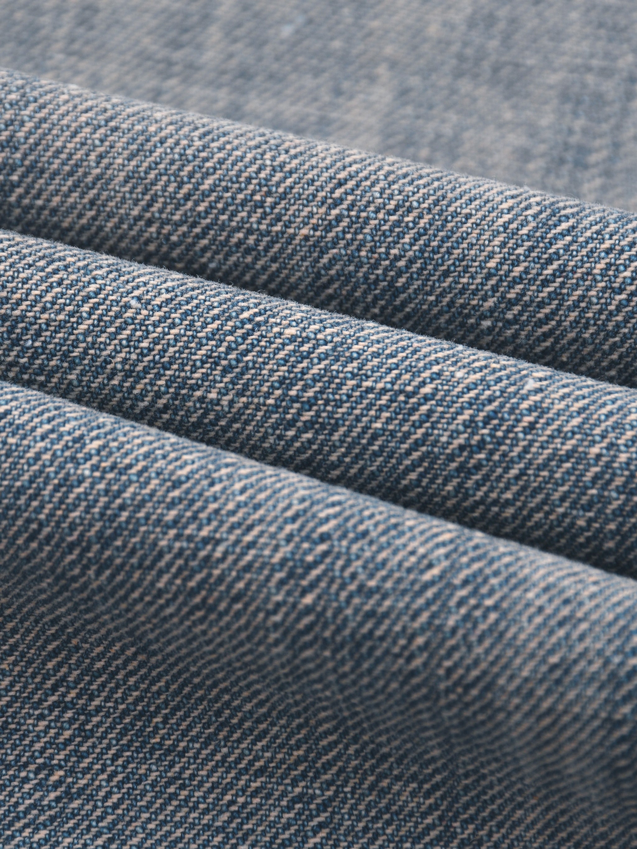 VIOR VR Vintage Distressed Denim